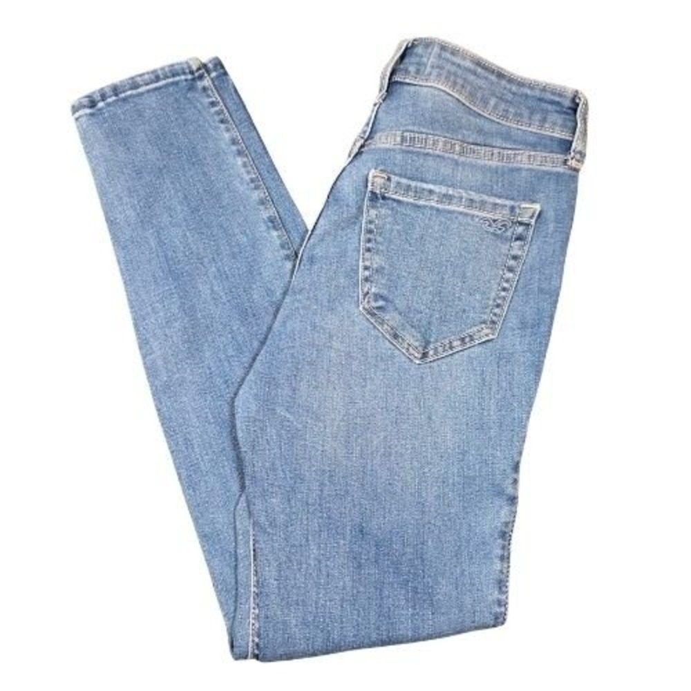 Hollister 4R/27R Womens‎ High Rise Super Skinny Jeans Medium Wash Tuck in Boots